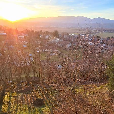 Gite De 70M² Avec Vue Sur Le Massif Du Pilat Clonas-sur-Vareze 외부 사진