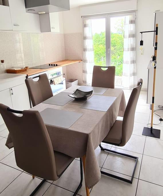Gite De 70M² Avec Vue Sur Le Massif Du Pilat Clonas-sur-Vareze 외부 사진